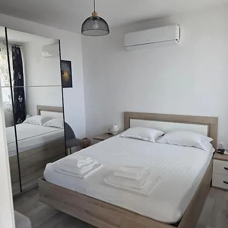 Sea View Апартамент